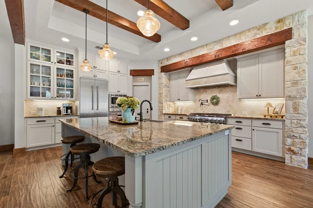 715 Long Ridge Ridge Spring Branch, TX 78070