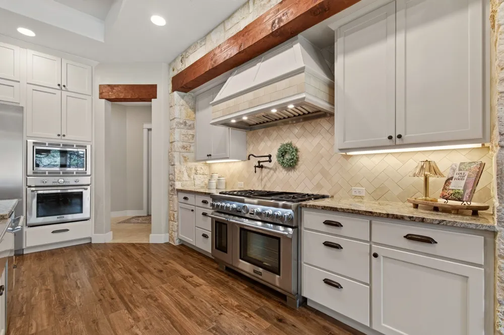 715 Long Ridge Ridge Spring Branch, TX 78070