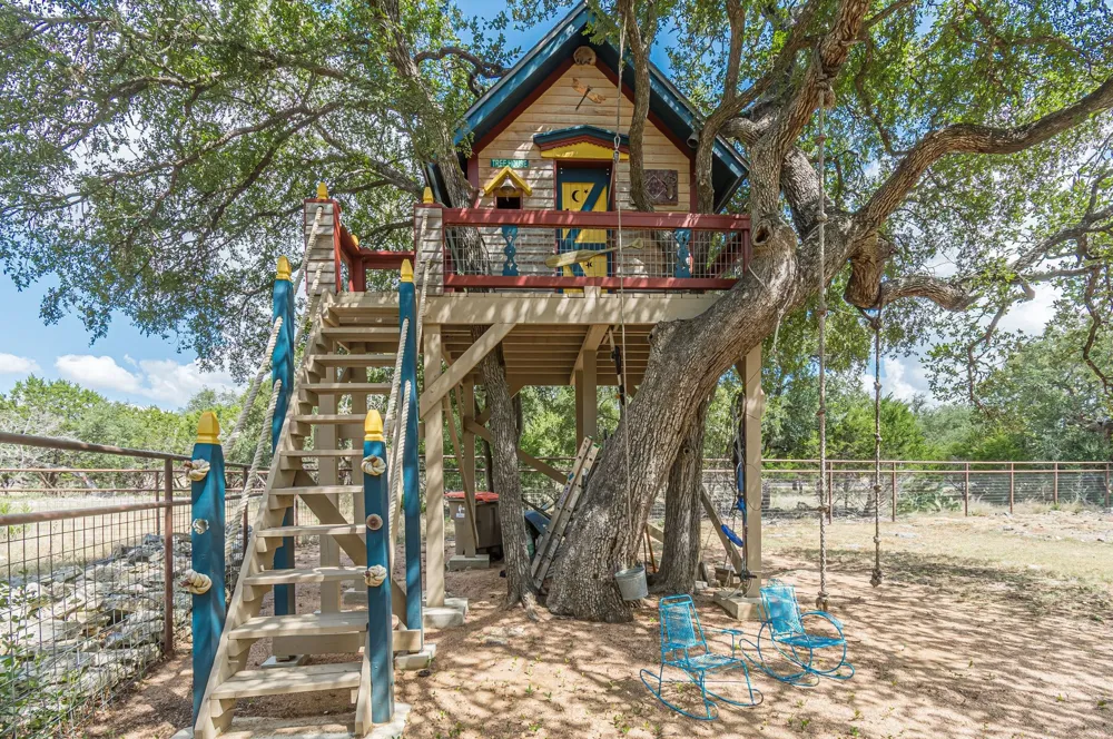 715 Long Ridge Ridge Spring Branch, TX 78070