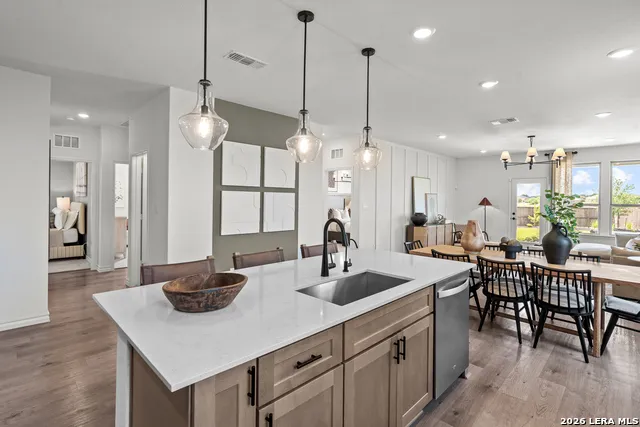 301 NOPAL RIDGE San Antonio, TX 78253