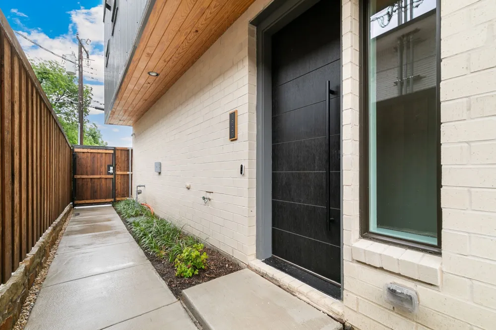1920 Cuyler Court Dallas, TX 75204