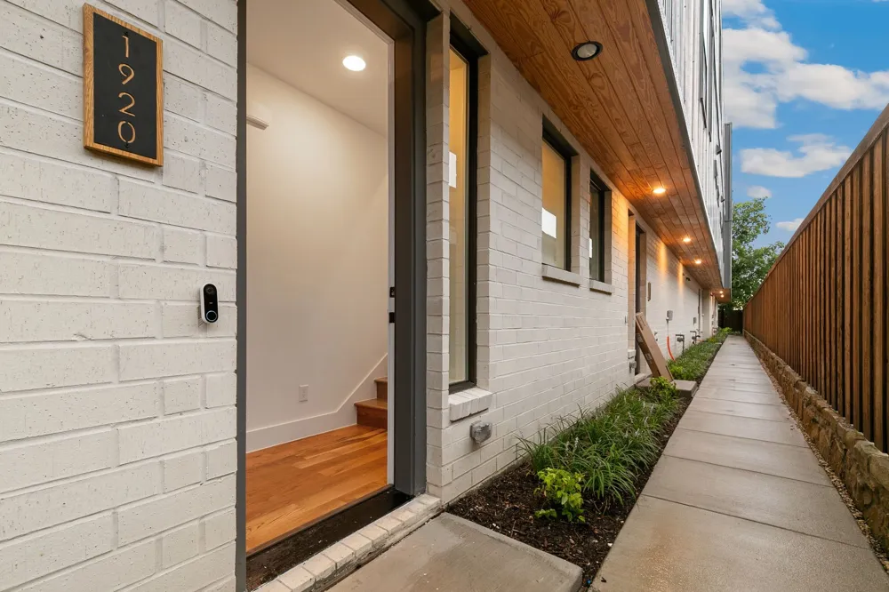 1920 Cuyler Court Dallas, TX 75204