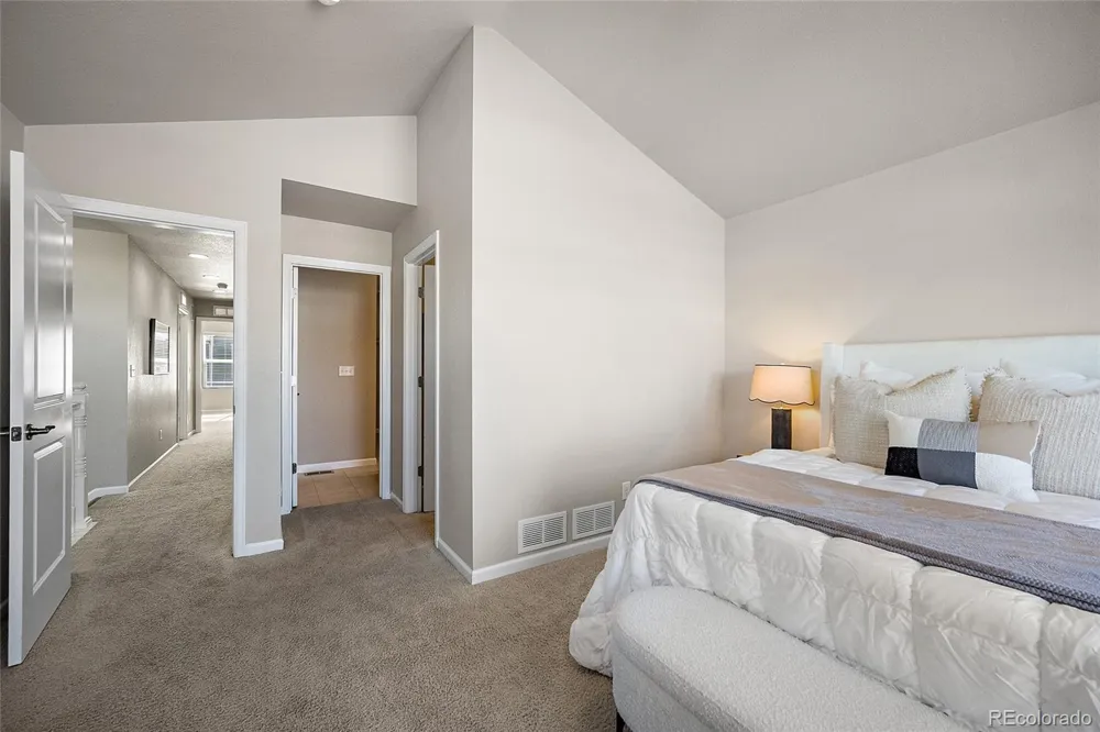 1758 S Buchanan Circle Aurora, CO 80018