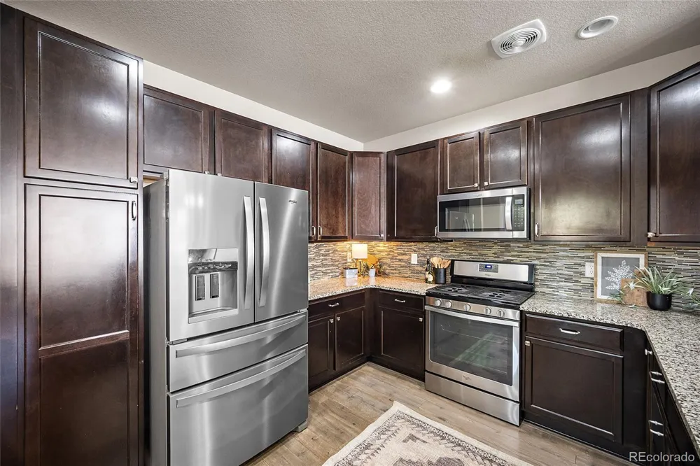 1758 S Buchanan Circle Aurora, CO 80018