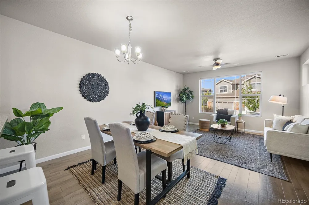 1758 S Buchanan Circle Aurora, CO 80018