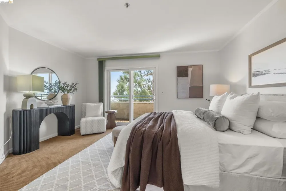 535 Pierce Street #1300 Albany, CA 94706