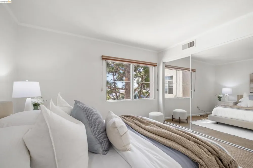 535 Pierce Street #1300 Albany, CA 94706