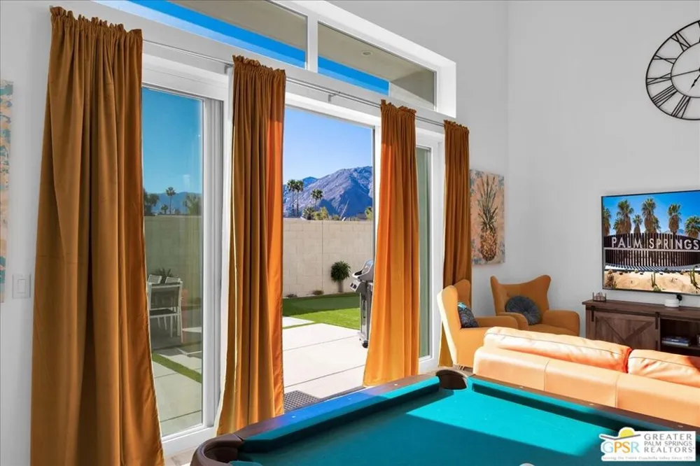 841 Fountain Drive Palm Springs, CA 92262
