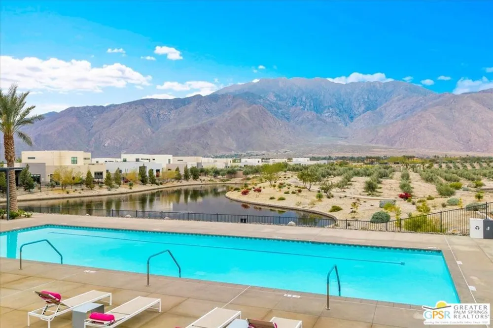 841 Fountain Drive Palm Springs, CA 92262