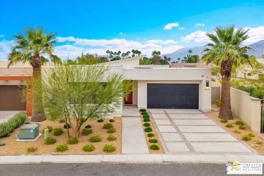 841 Fountain Drive Palm Springs, CA 92262