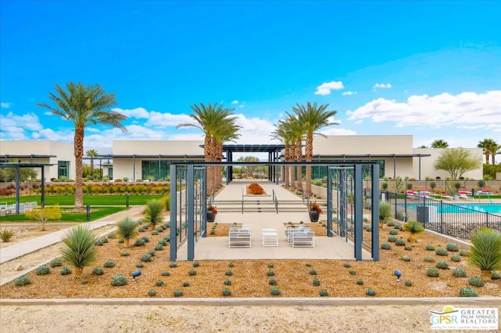 841 Fountain Drive Palm Springs, CA 92262