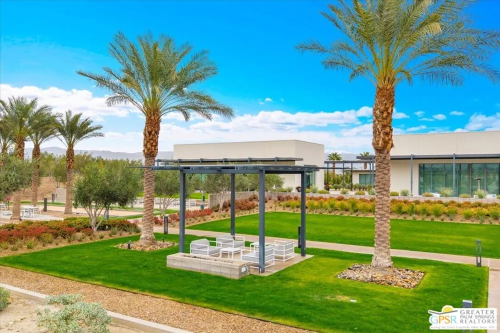 841 Fountain Drive Palm Springs, CA 92262