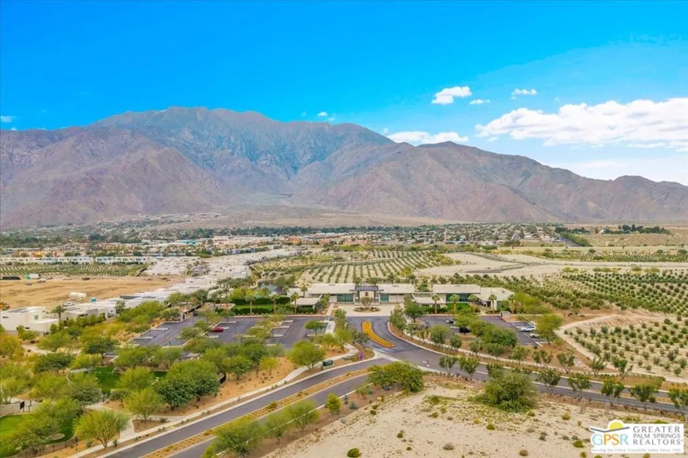 841 Fountain Drive Palm Springs, CA 92262