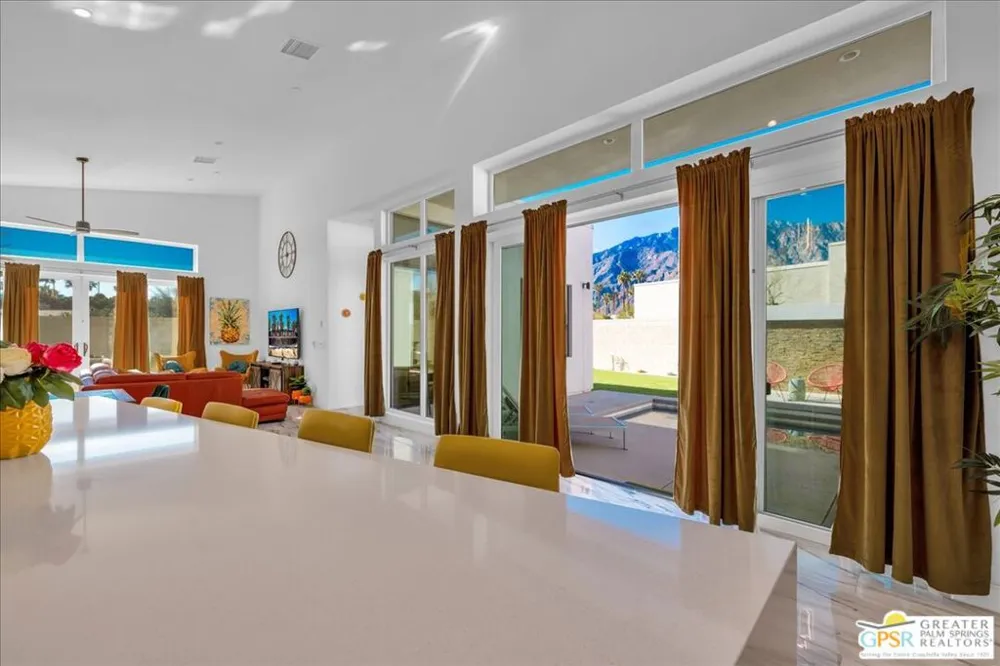 841 Fountain Drive Palm Springs, CA 92262