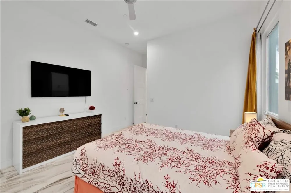 841 Fountain Drive Palm Springs, CA 92262
