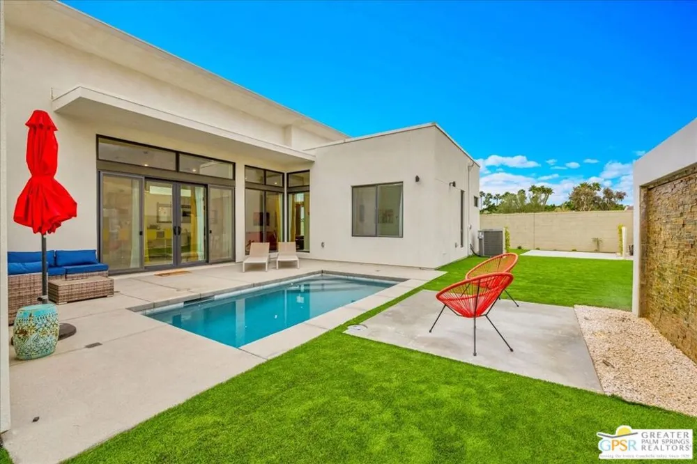 841 Fountain Drive Palm Springs, CA 92262