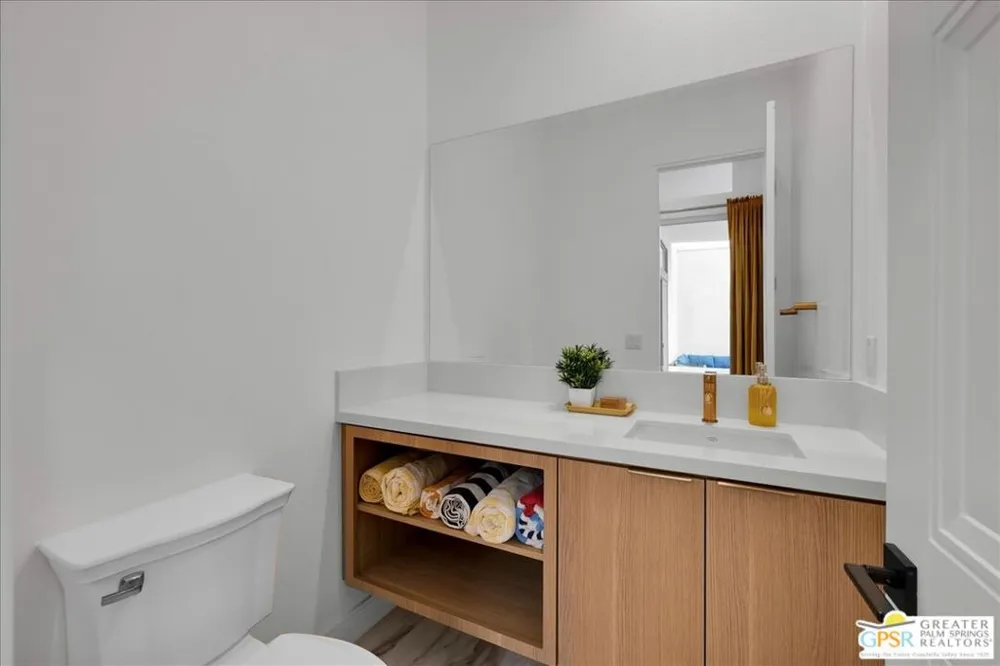 841 Fountain Drive Palm Springs, CA 92262