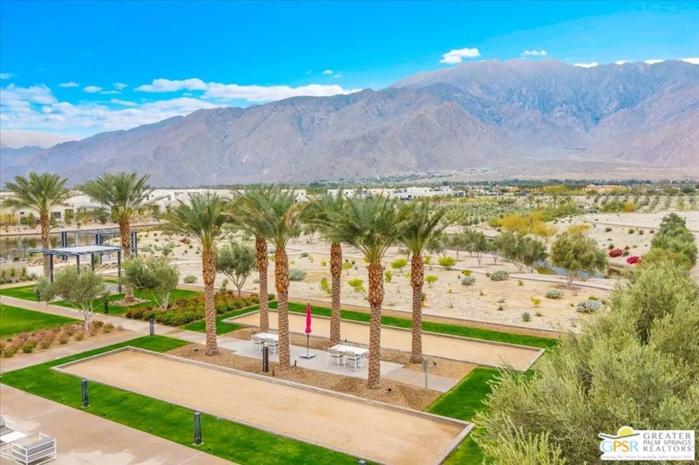841 Fountain Drive Palm Springs, CA 92262