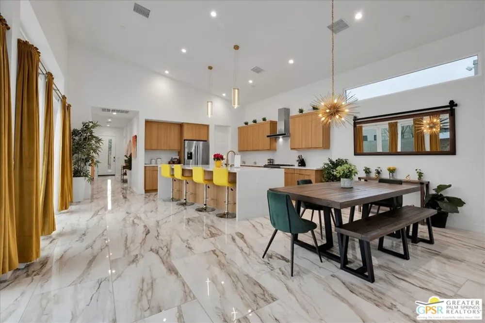 841 Fountain Drive Palm Springs, CA 92262