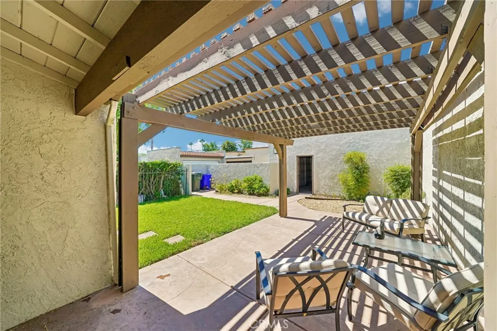 1375 Bouquet #D Upland, CA 91786