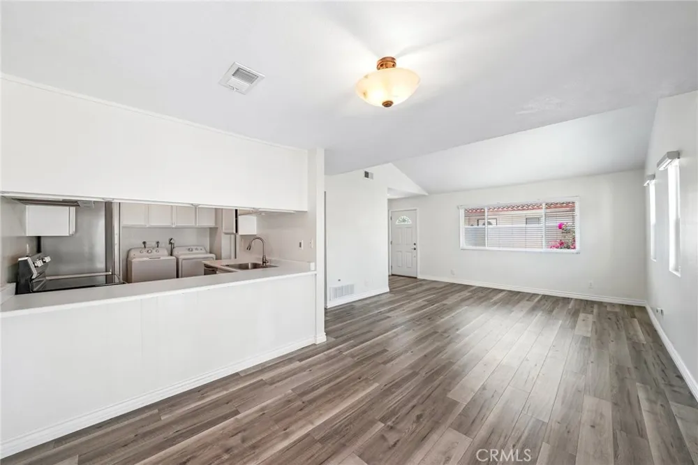 1375 Bouquet #D Upland, CA 91786