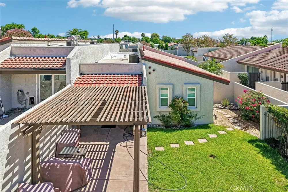 1375 Bouquet #D Upland, CA 91786