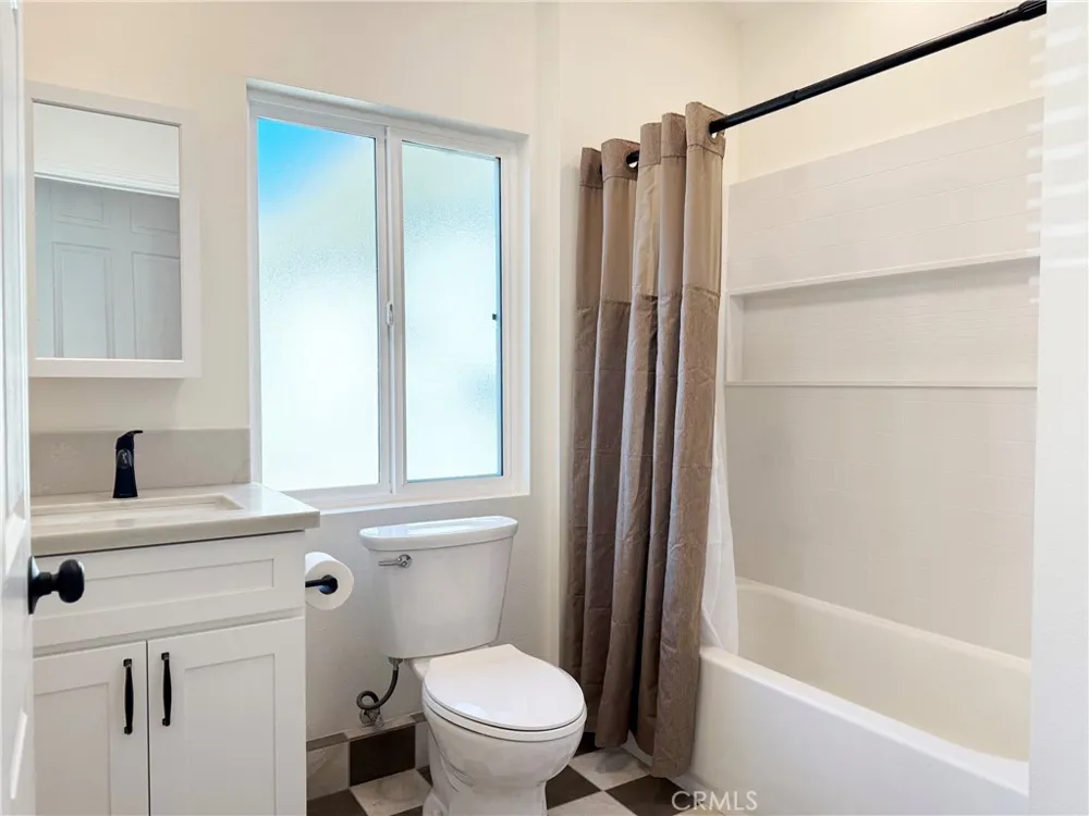 10172 Fern Avenue Stanton, CA 90680