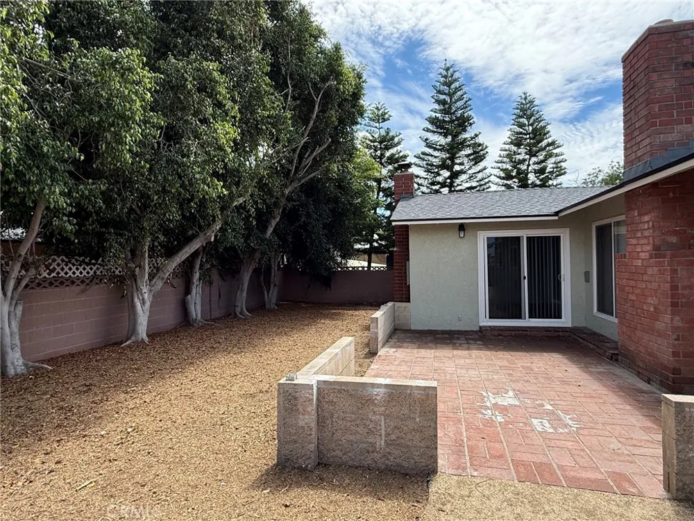 10172 Fern Avenue Stanton, CA 90680