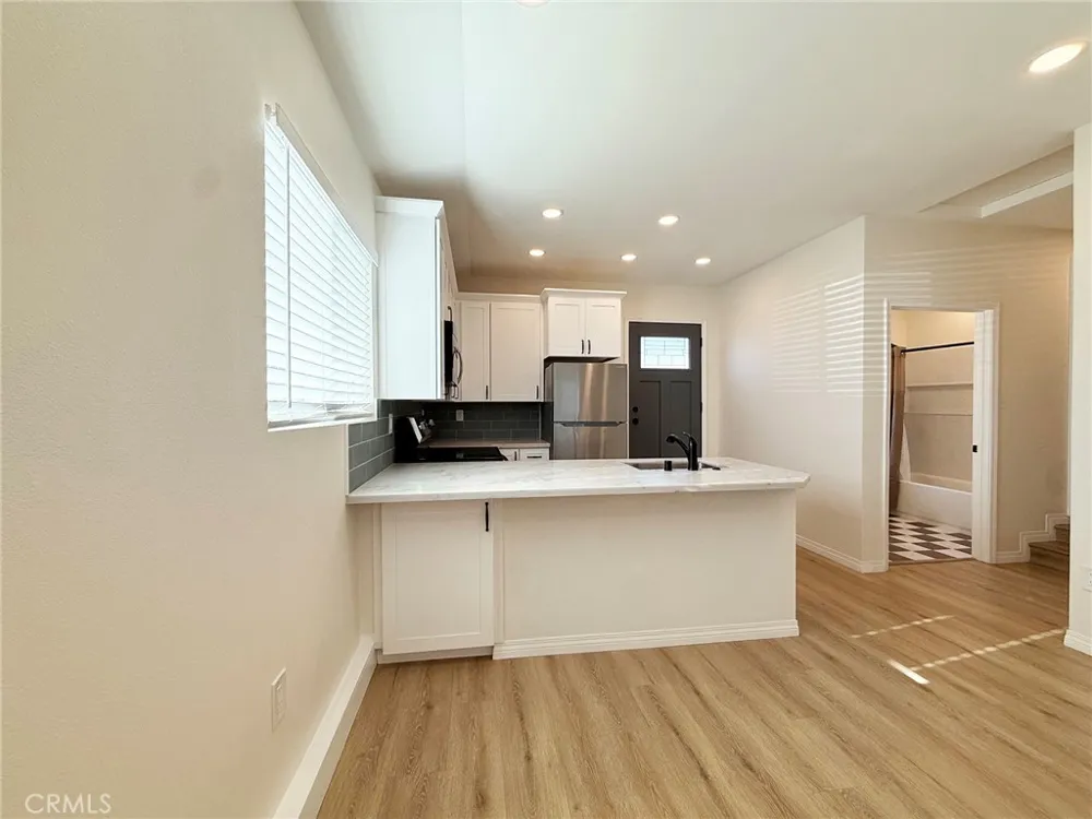 10172 Fern Avenue Stanton, CA 90680