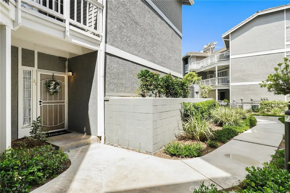 10401 Garden Grove Boulevard #21 Garden Grove, CA 92843
