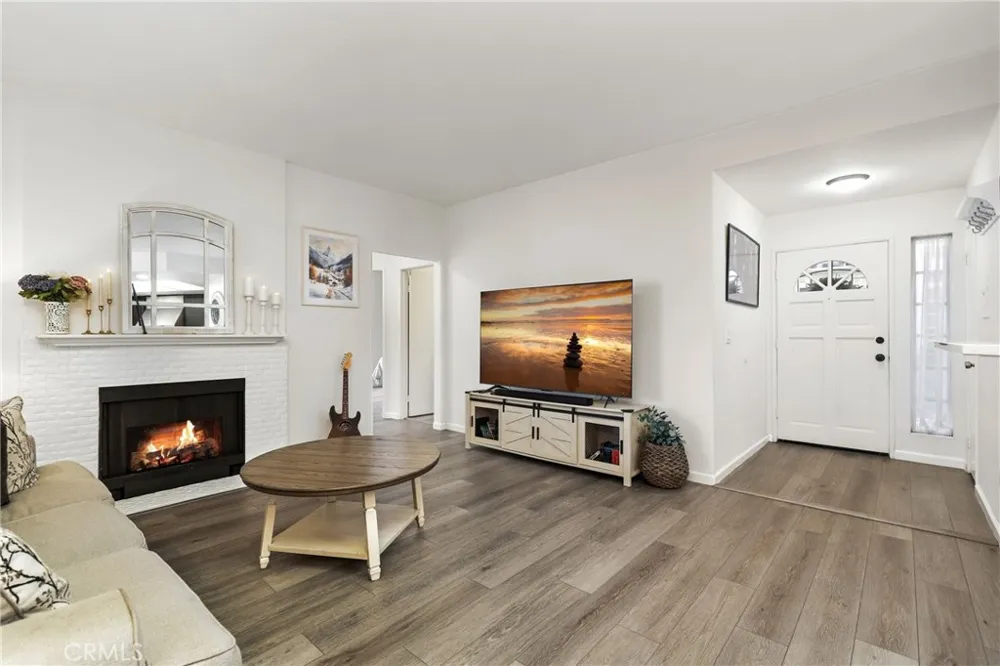 10401 Garden Grove Boulevard #21 Garden Grove, CA 92843