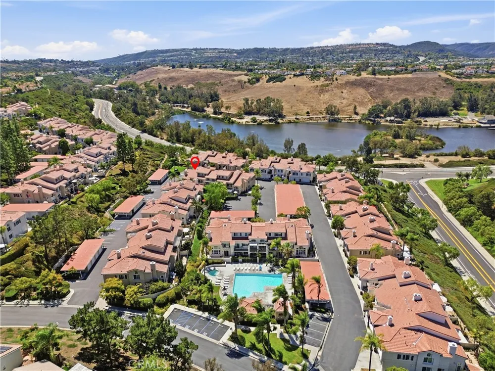 28668 La Azteca Laguna Niguel, CA 92677