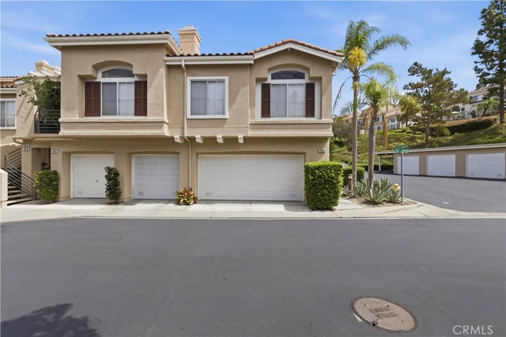 28668 La Azteca Laguna Niguel, CA 92677