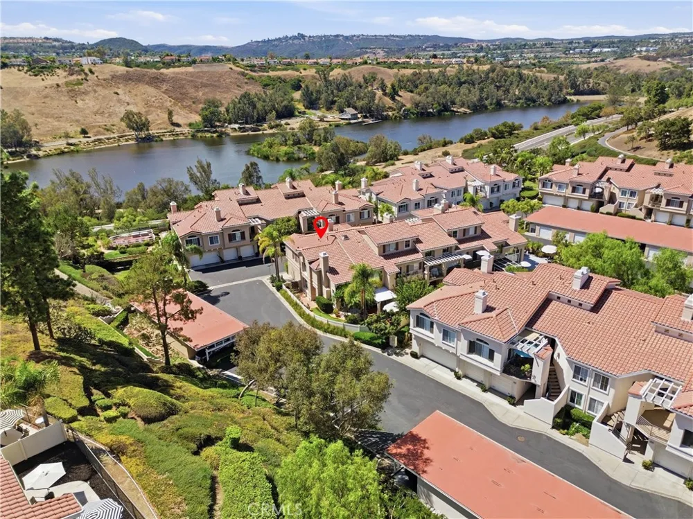 28668 La Azteca Laguna Niguel, CA 92677