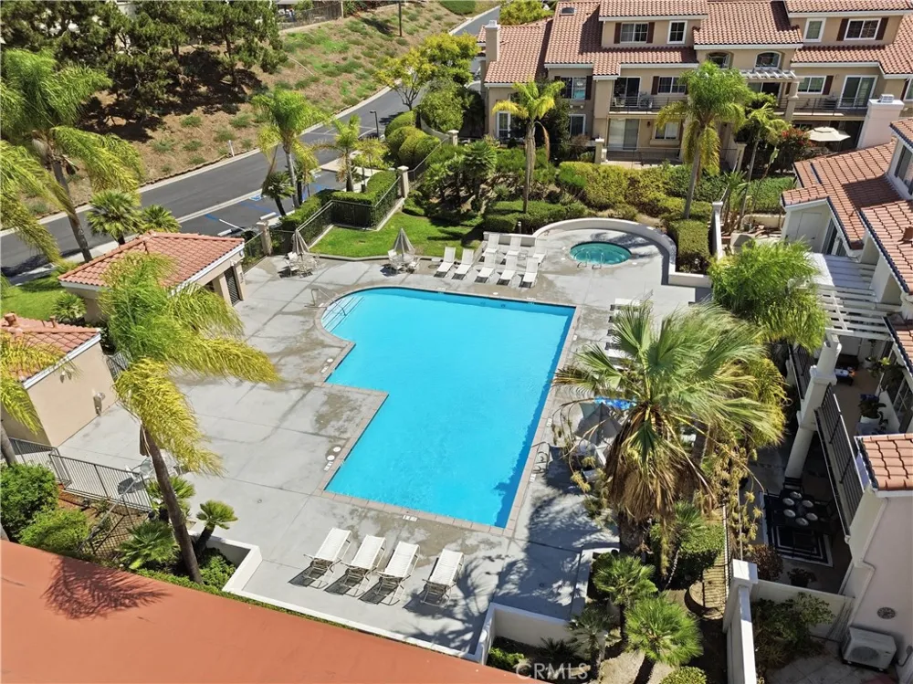 28668 La Azteca Laguna Niguel, CA 92677