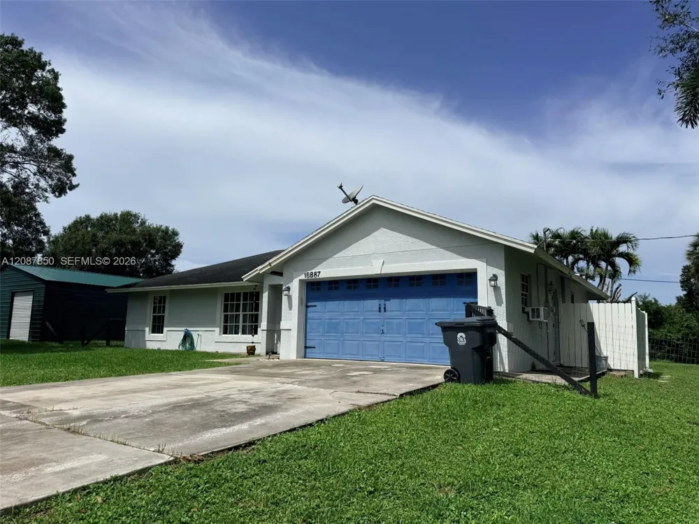 18887 42nd Rd N Loxahatchee, FL 33470