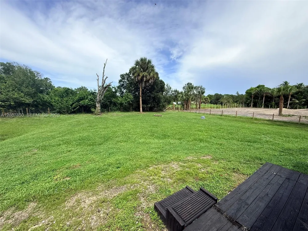 18887 42nd Rd N Loxahatchee, FL 33470
