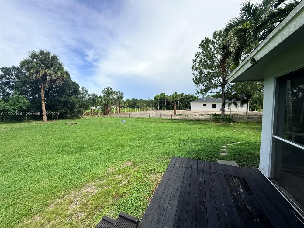 18887 42nd Rd N Loxahatchee, FL 33470