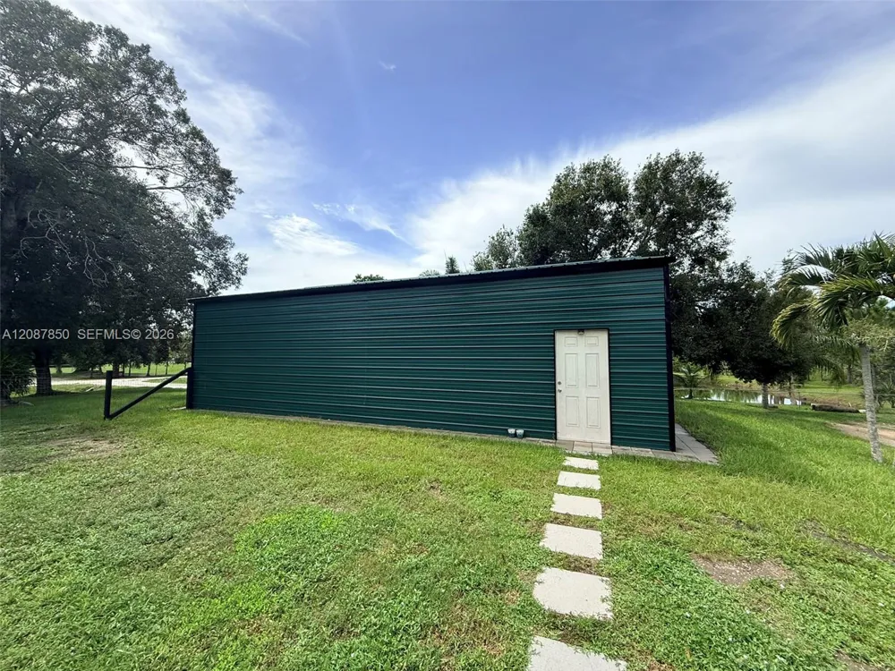 18887 42nd Rd N Loxahatchee, FL 33470