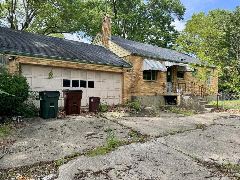 8754 Monsanto Drive Springfield, OH 45231