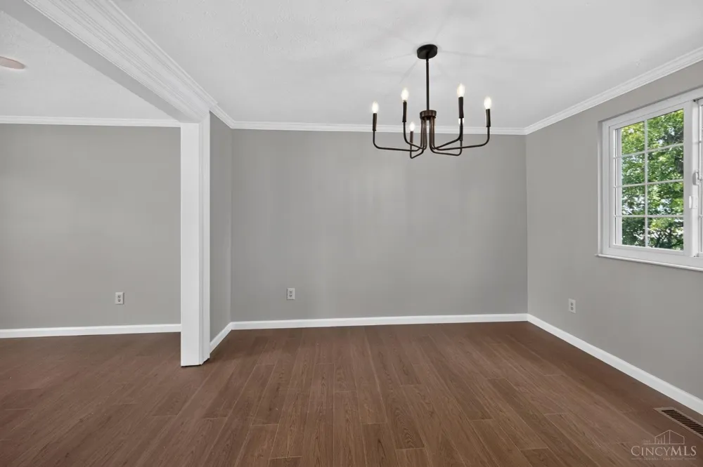 11554 Lincolnshire Drive Forest Park, OH 45240