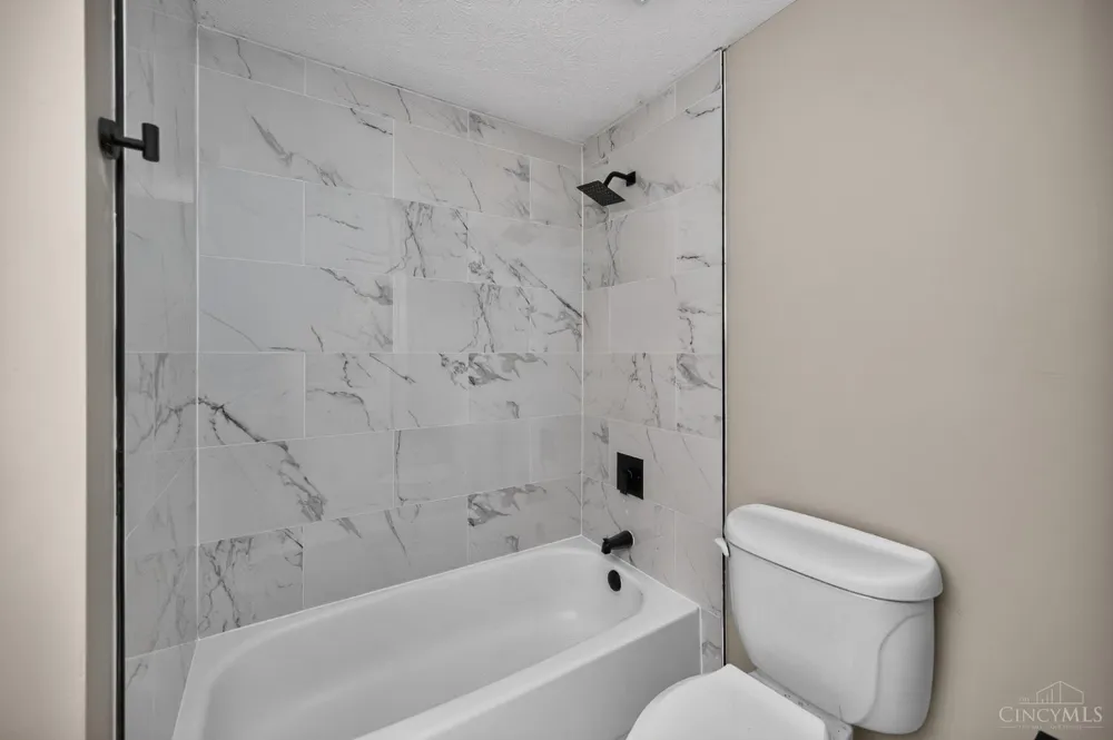 11554 Lincolnshire Drive Forest Park, OH 45240