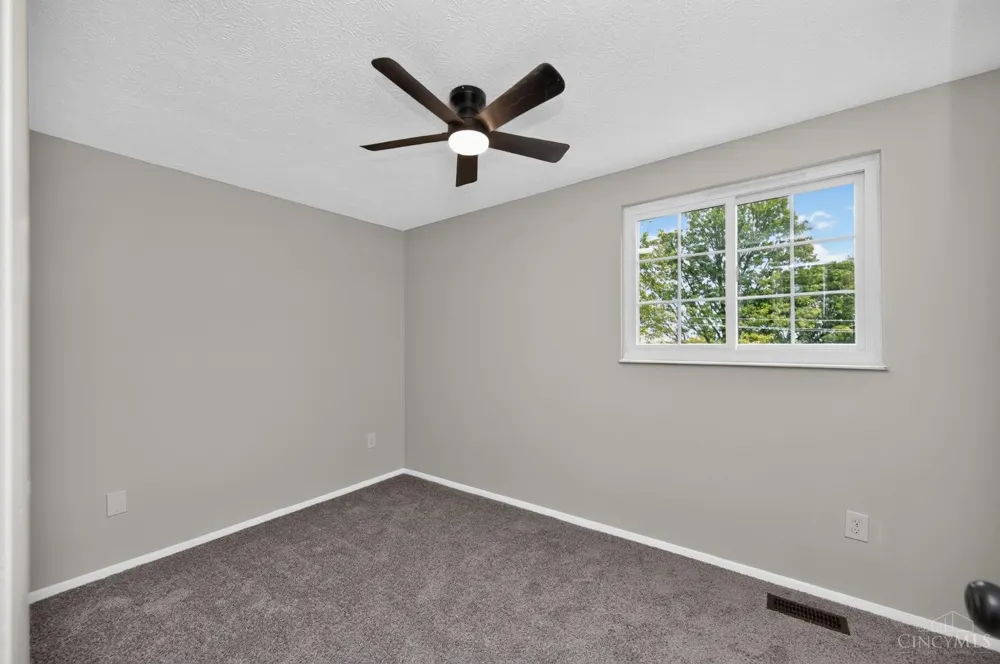 11554 Lincolnshire Drive Forest Park, OH 45240