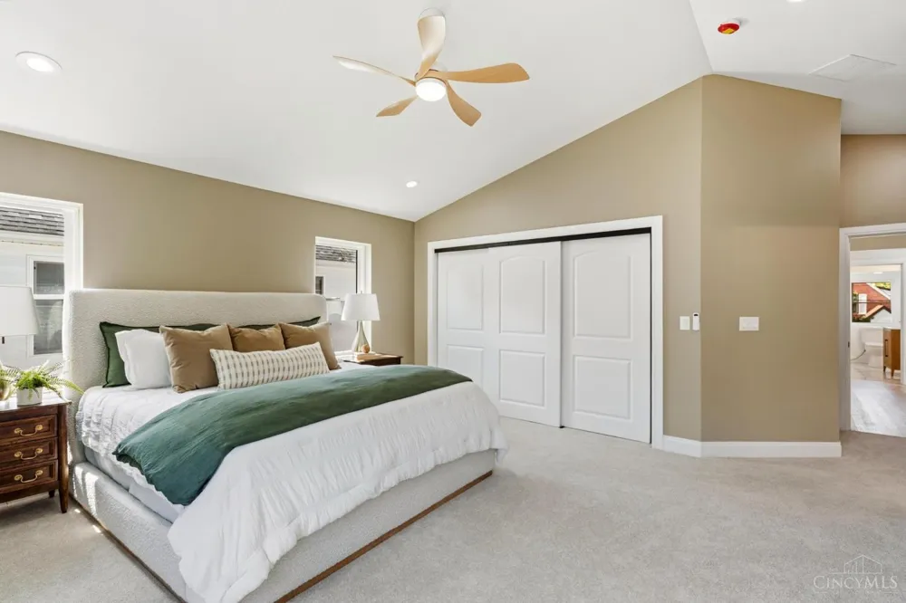 3834 Petoskey Avenue Mariemont, OH 45227