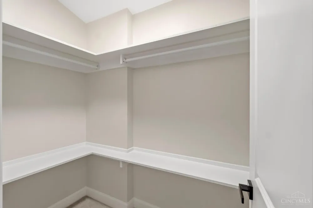 3834 Petoskey Avenue Mariemont, OH 45227