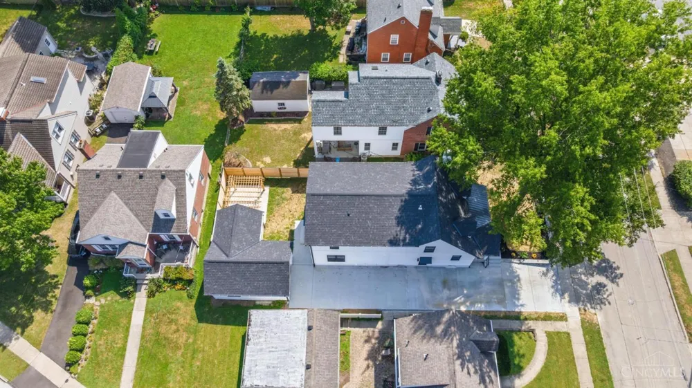 3834 Petoskey Avenue Mariemont, OH 45227