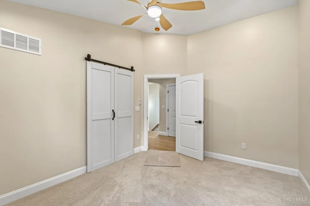 3834 Petoskey Avenue Mariemont, OH 45227