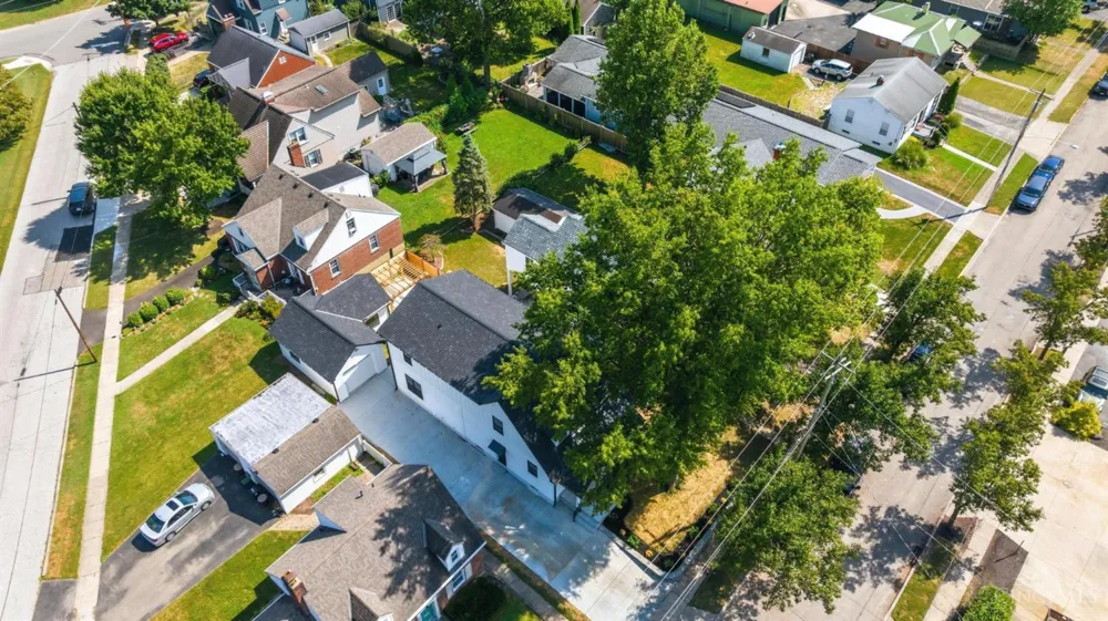 3834 Petoskey Avenue Mariemont, OH 45227