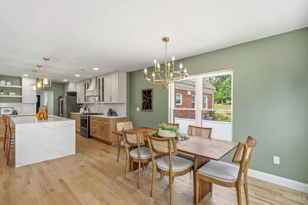3834 Petoskey Avenue Mariemont, OH 45227