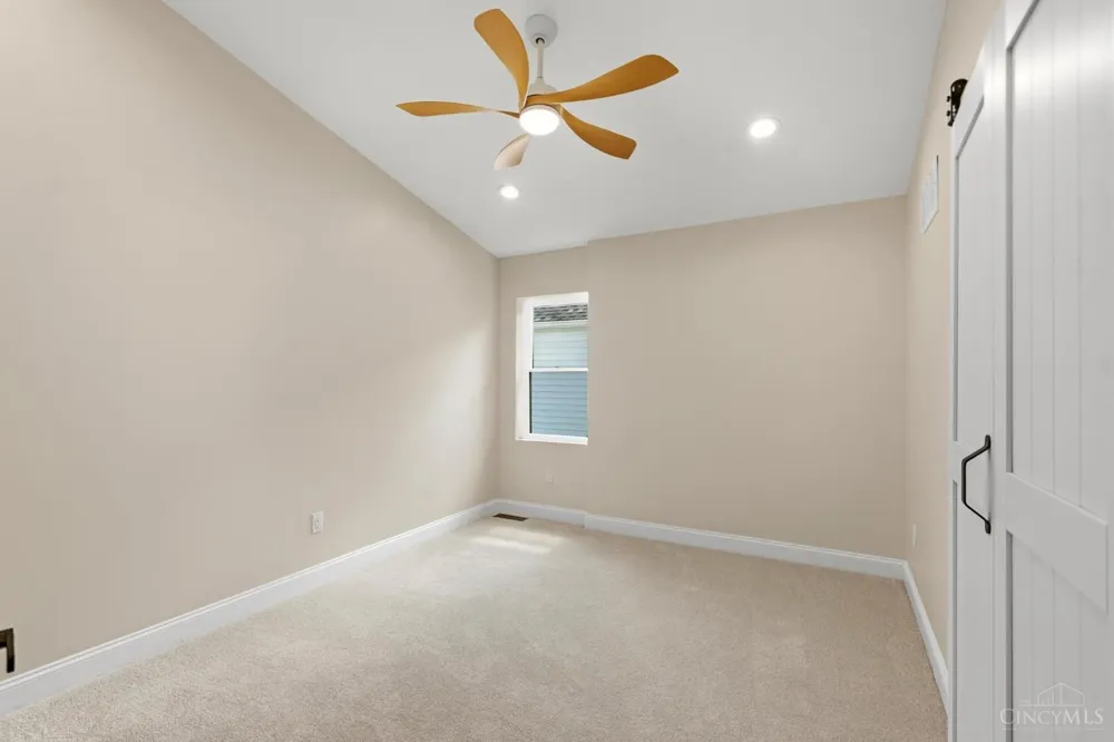 3834 Petoskey Avenue Mariemont, OH 45227